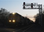 NS 1800 leads eastbound 6K4 thru the Roycefield Road grade crossing